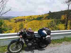 1800 Miles No-Destination Adv Bike Style on a Benelli 400