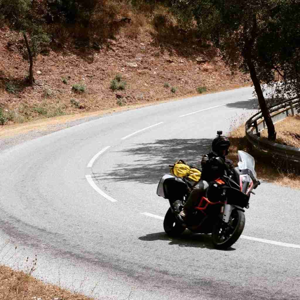 KTM-1290-Adventure-S-riding-portugal